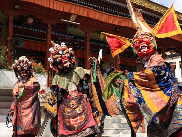 matho-nagrang-festivals-in-ladakh
