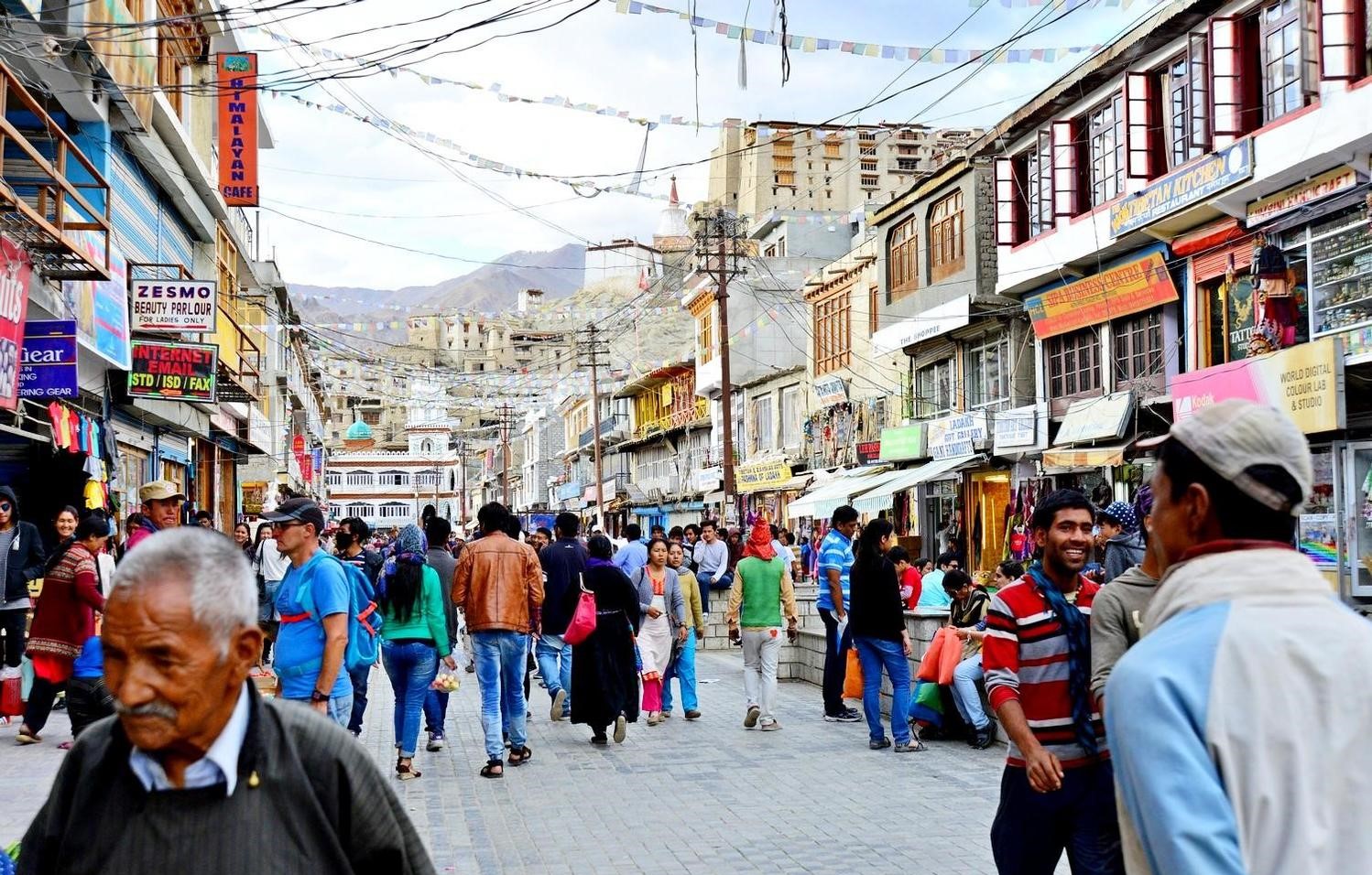 zanskar-valley-marketplace-for-shopping