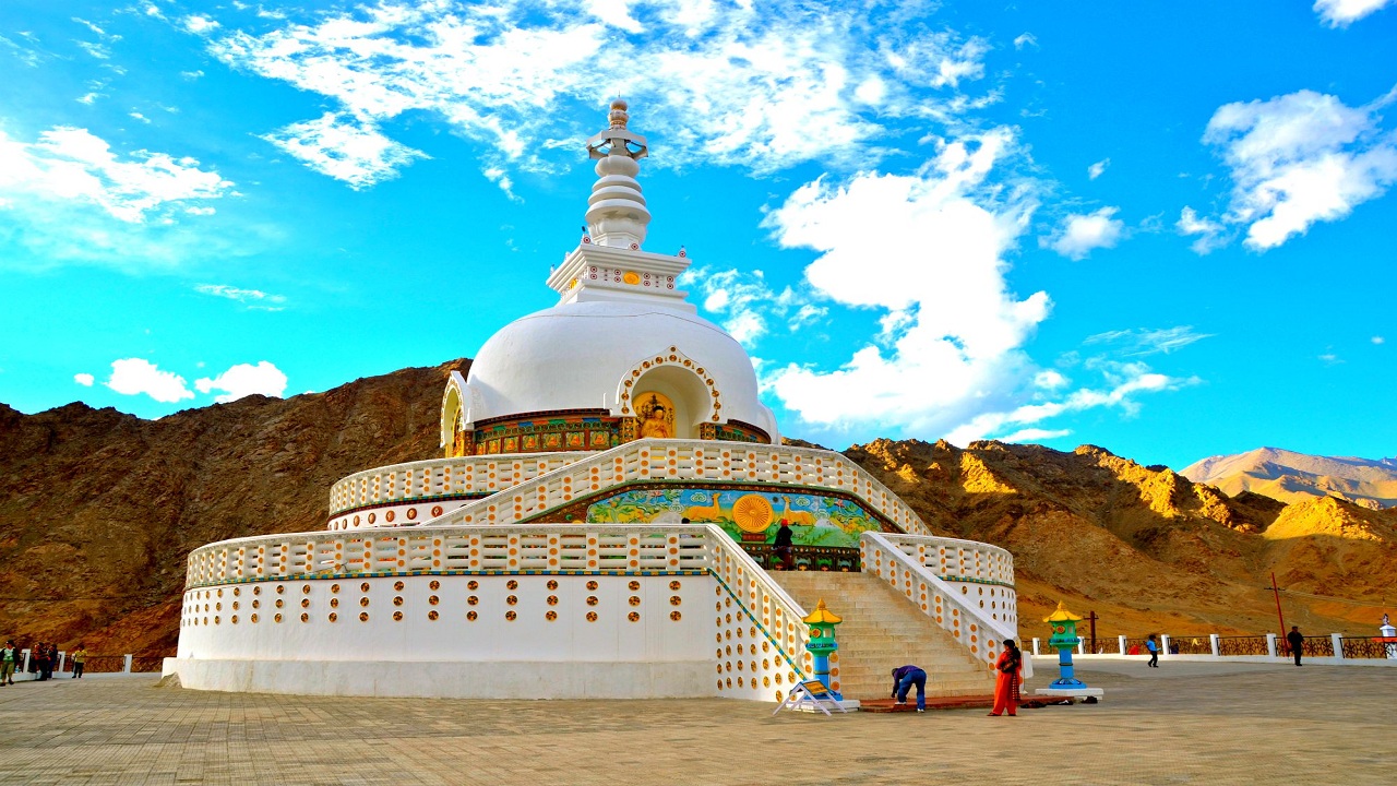 shanti-stupa-leh-ladakh