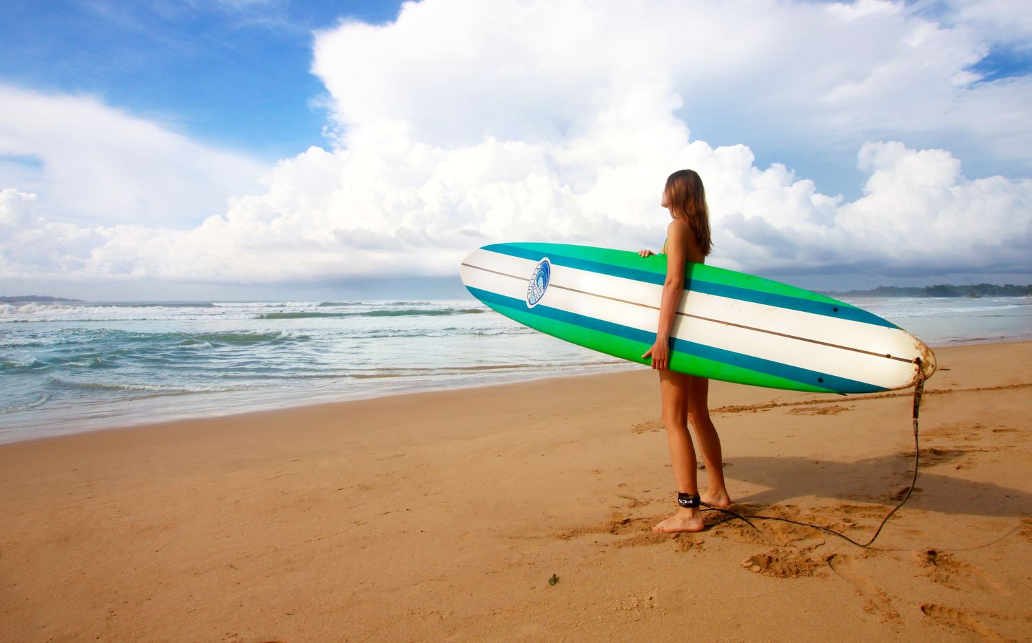 places-to-surf-in-bali