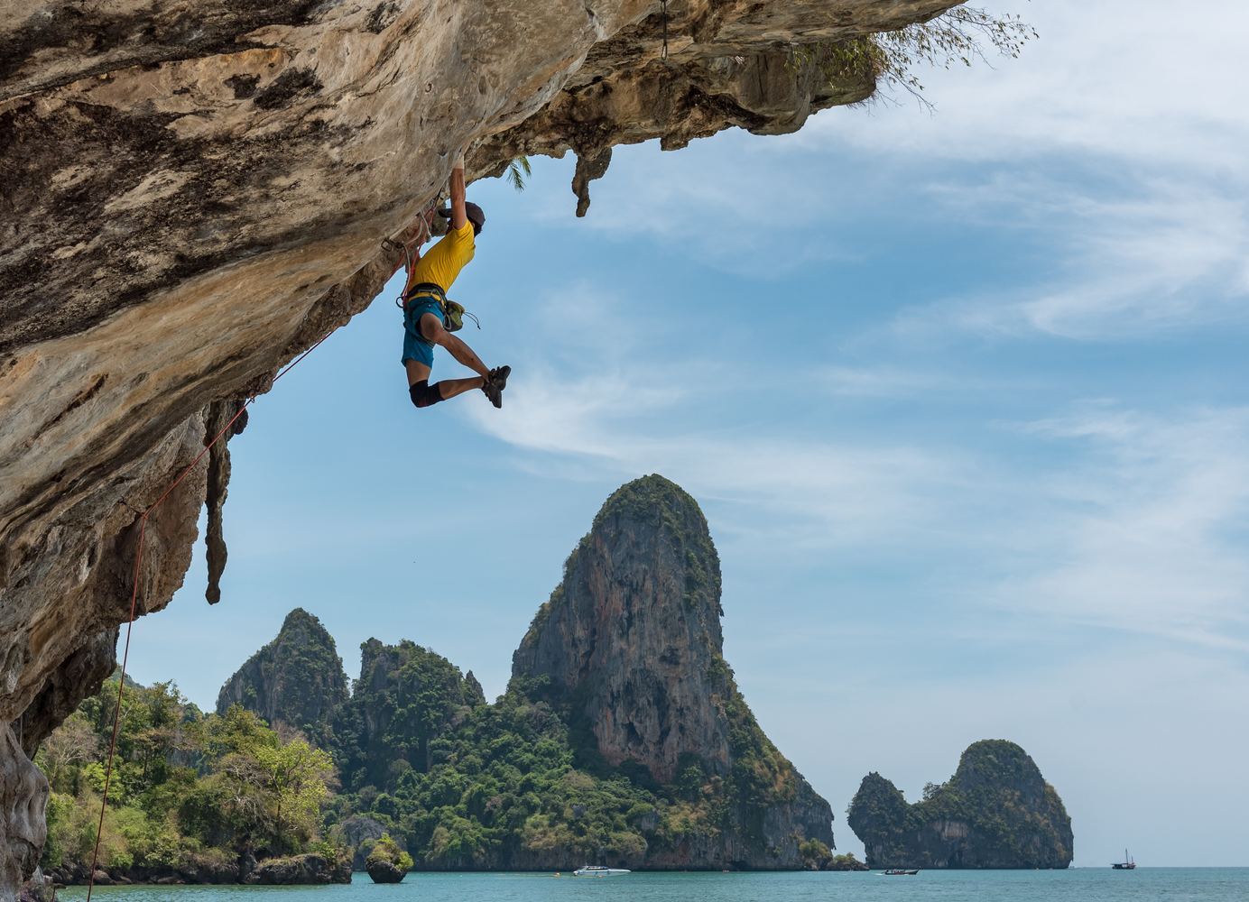 rock-climbing-adventure-activities-in-vietnam