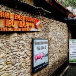 warung-babi-guling-ibu-oka-restaurant-in-bali