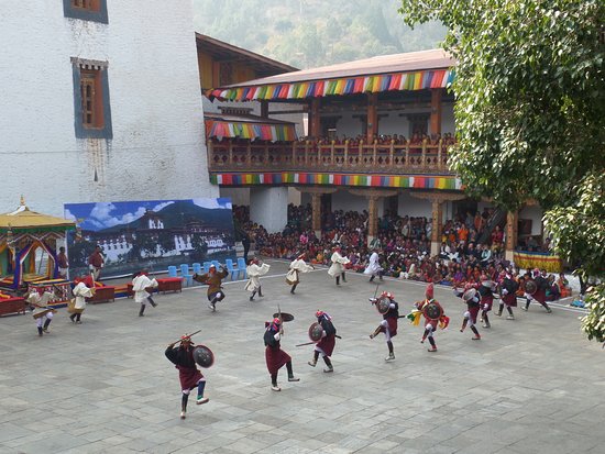 punakha-tshechu-festival-in-bhutan