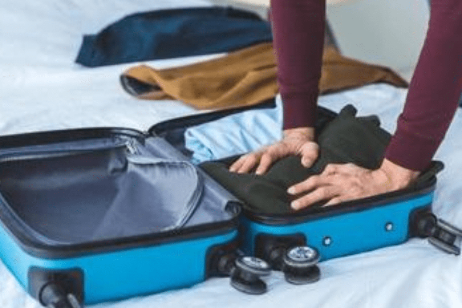 light-suitcase-for-kerala-visit