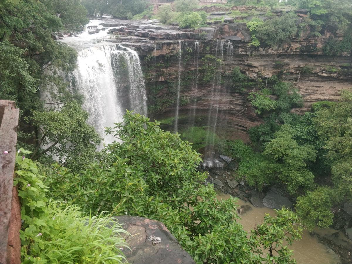 milan-waterfall