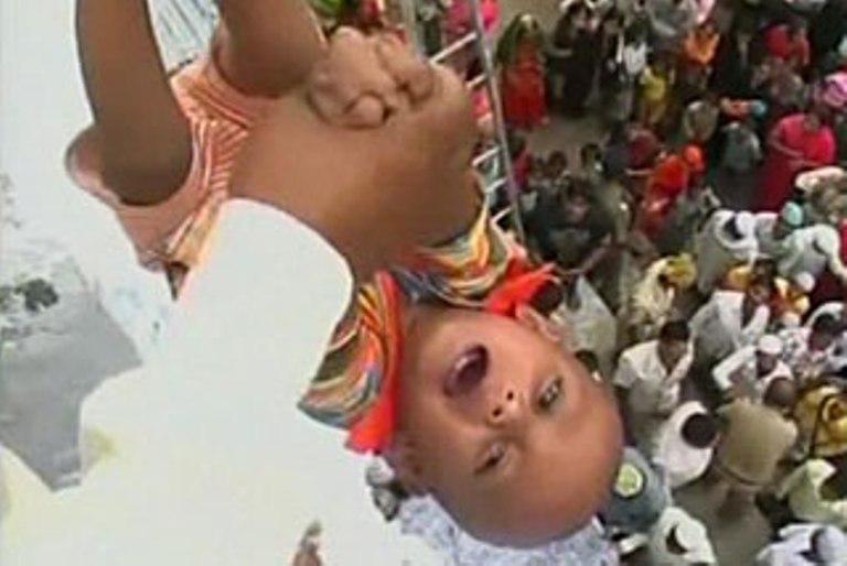 throwing-infants-in-india