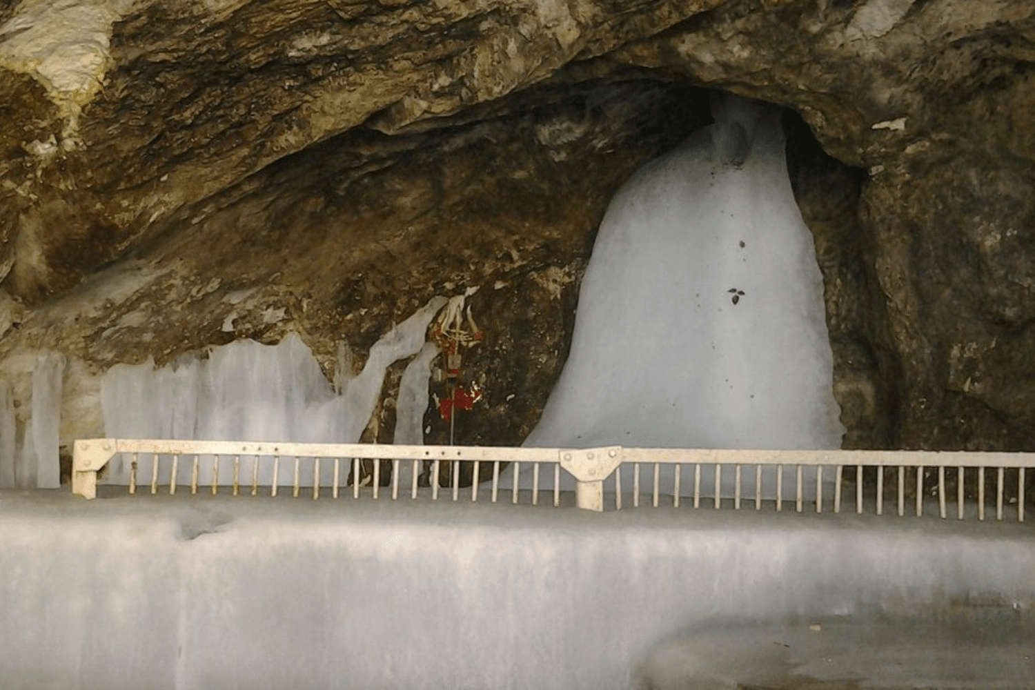 amarnath-cave-in-kashmir