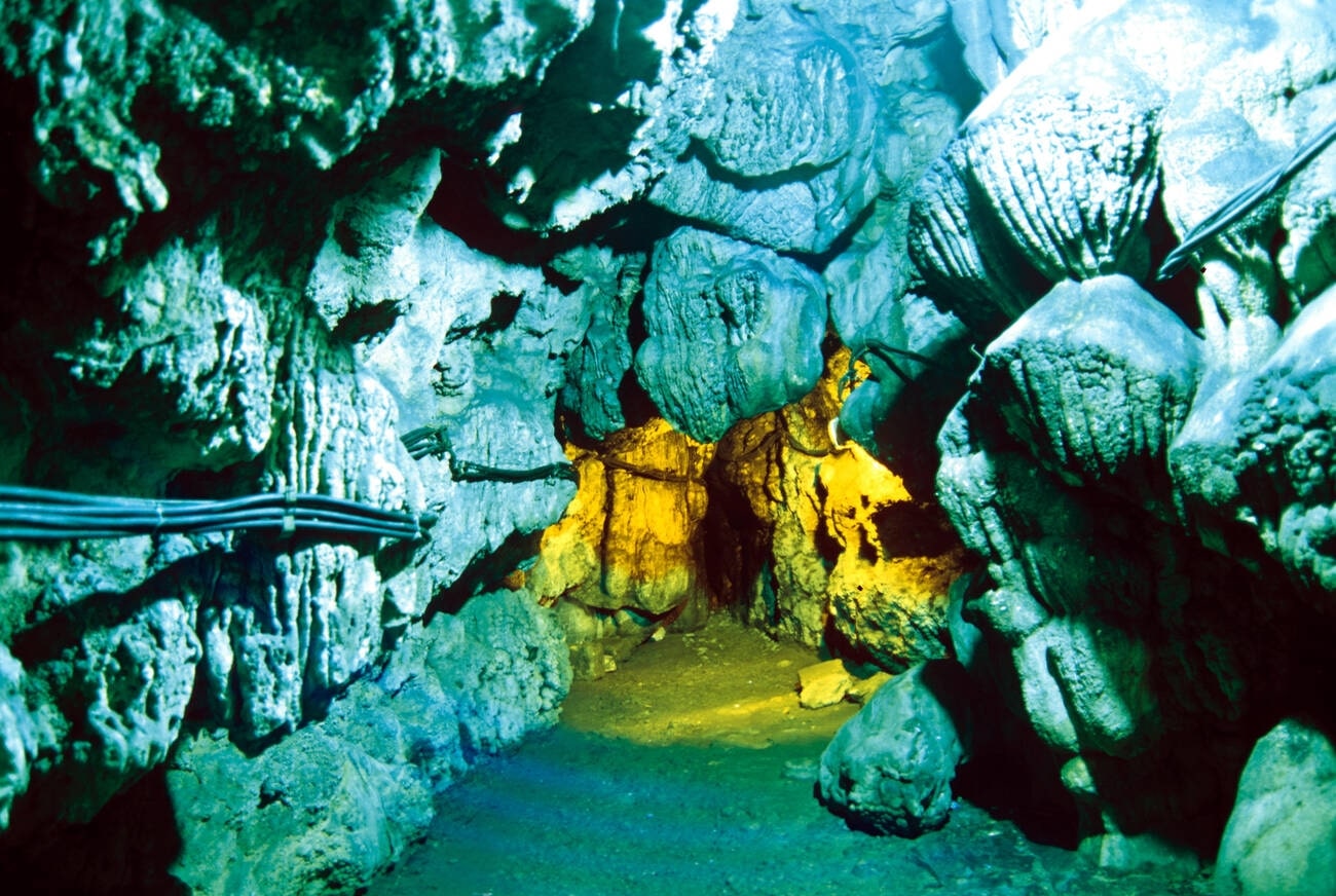 cave-exploration-in-meghalaya