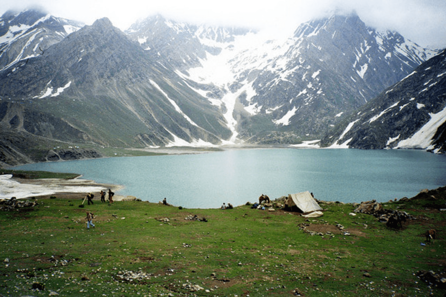 sheshnag-lake-in-pahalgam