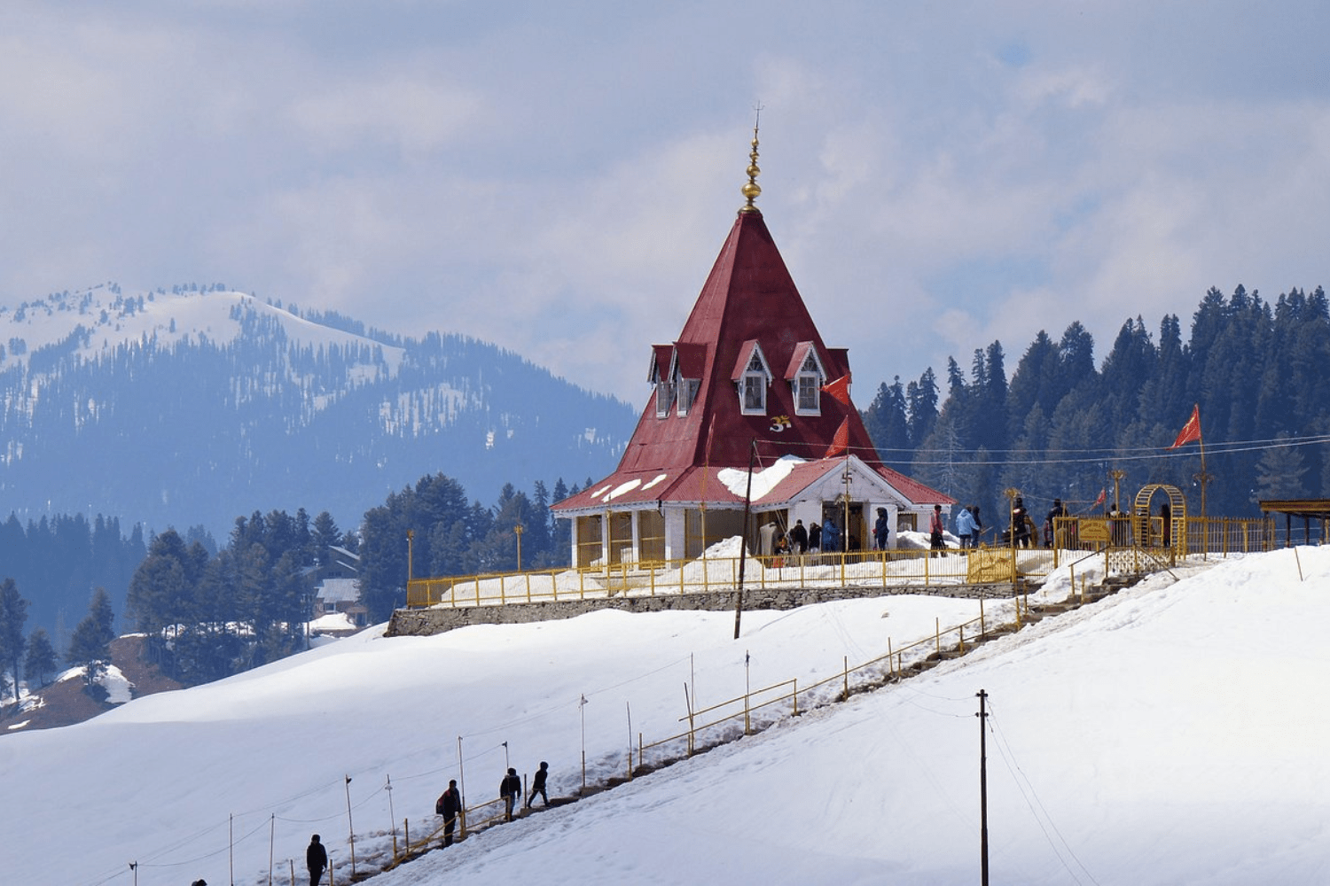 temple-visit-in-gulmarg-in-winter