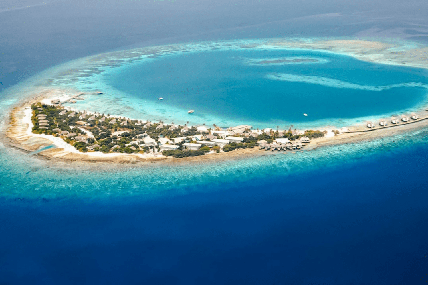 banana-reef-island-in-maldives