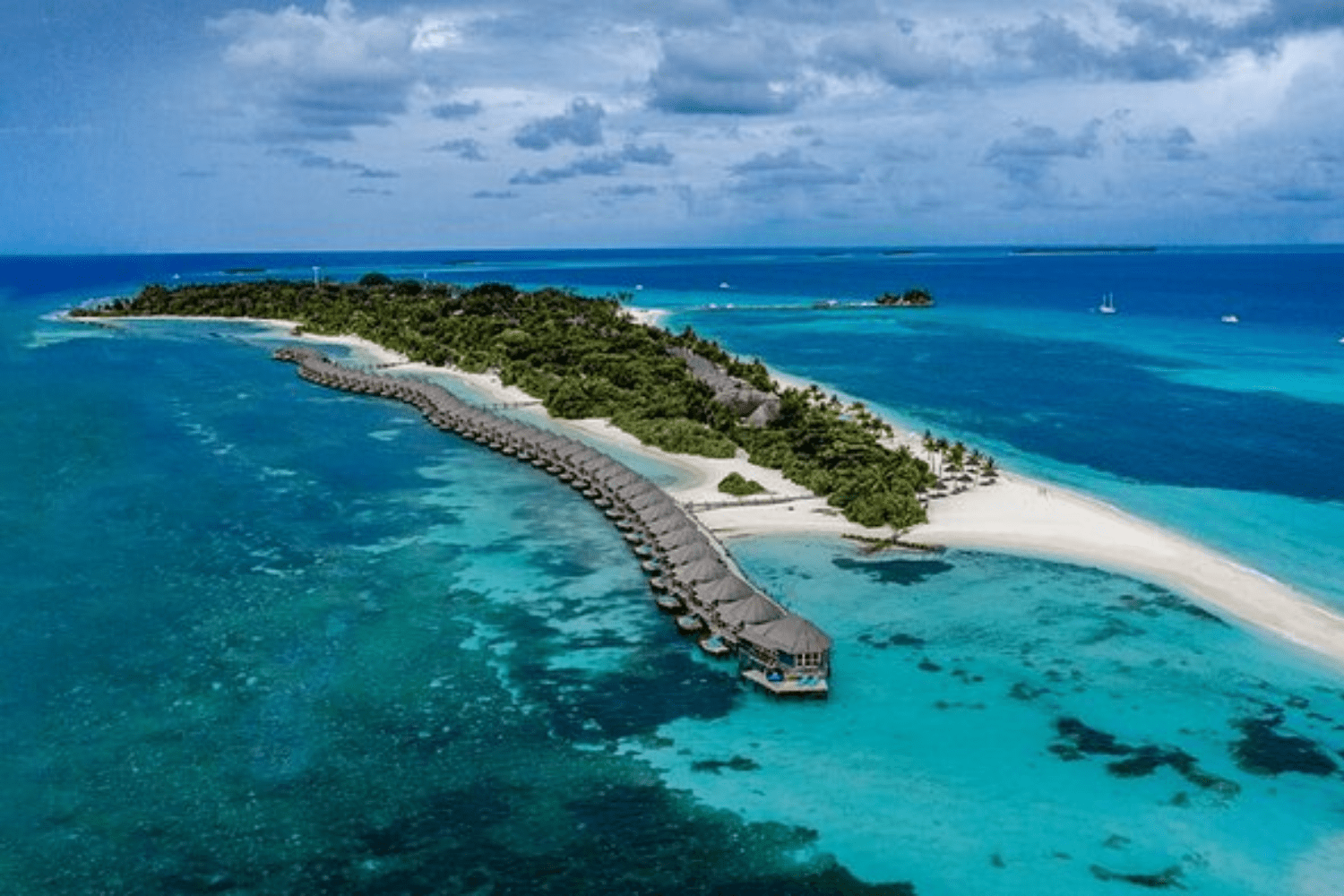 kuredu-island-in-maldives