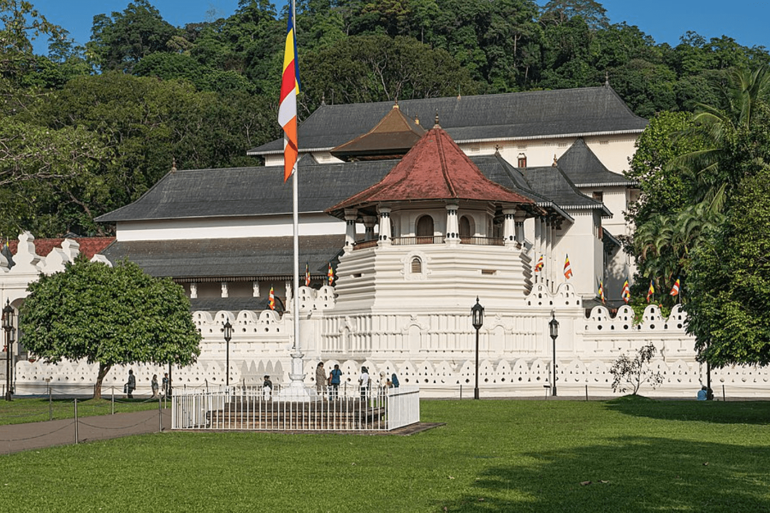 temple-of-tooth-relic