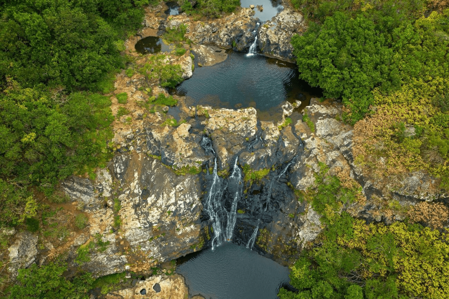 tamarind-waterfall-mauritius