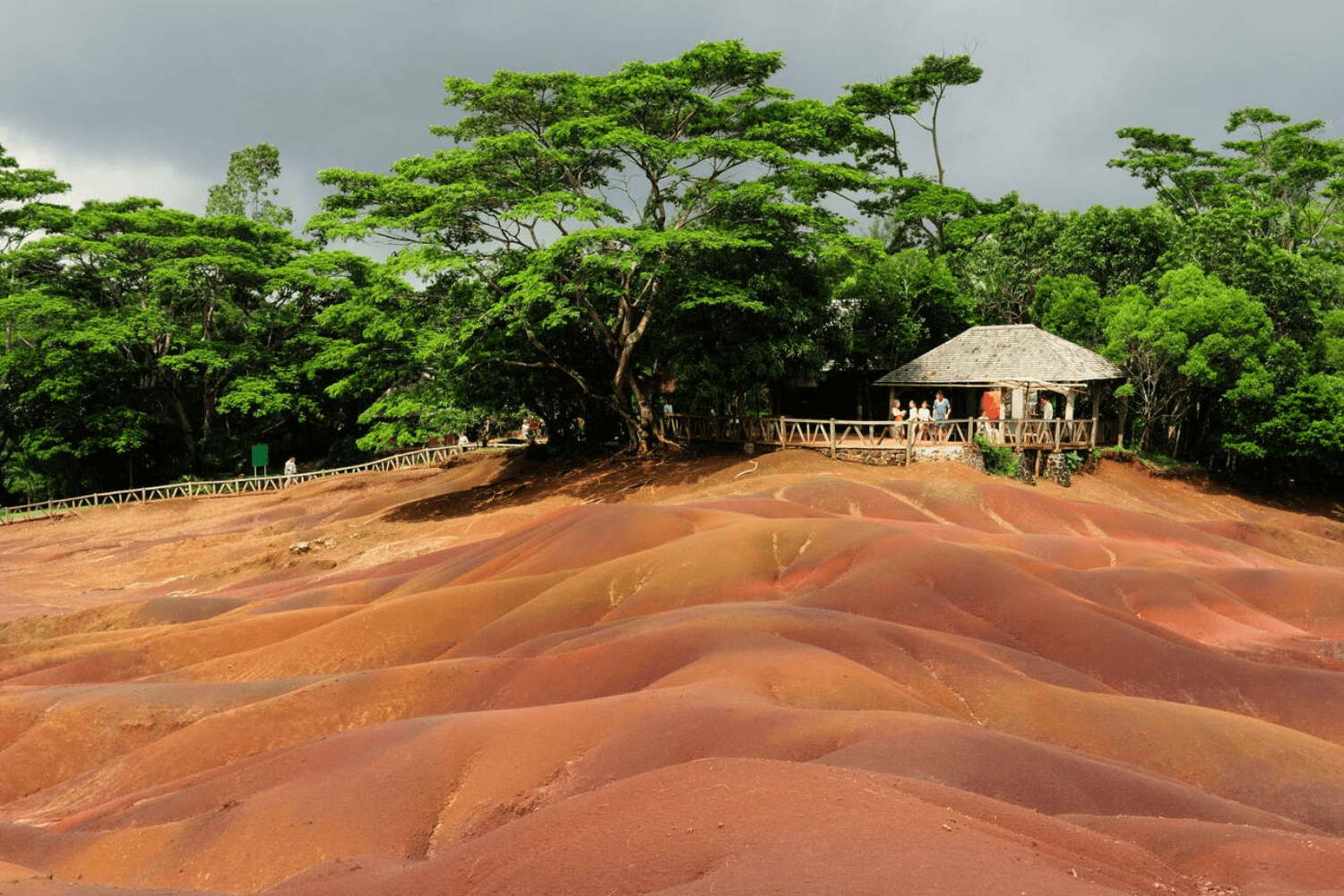 chamarel-coloured-earthla-mauritius