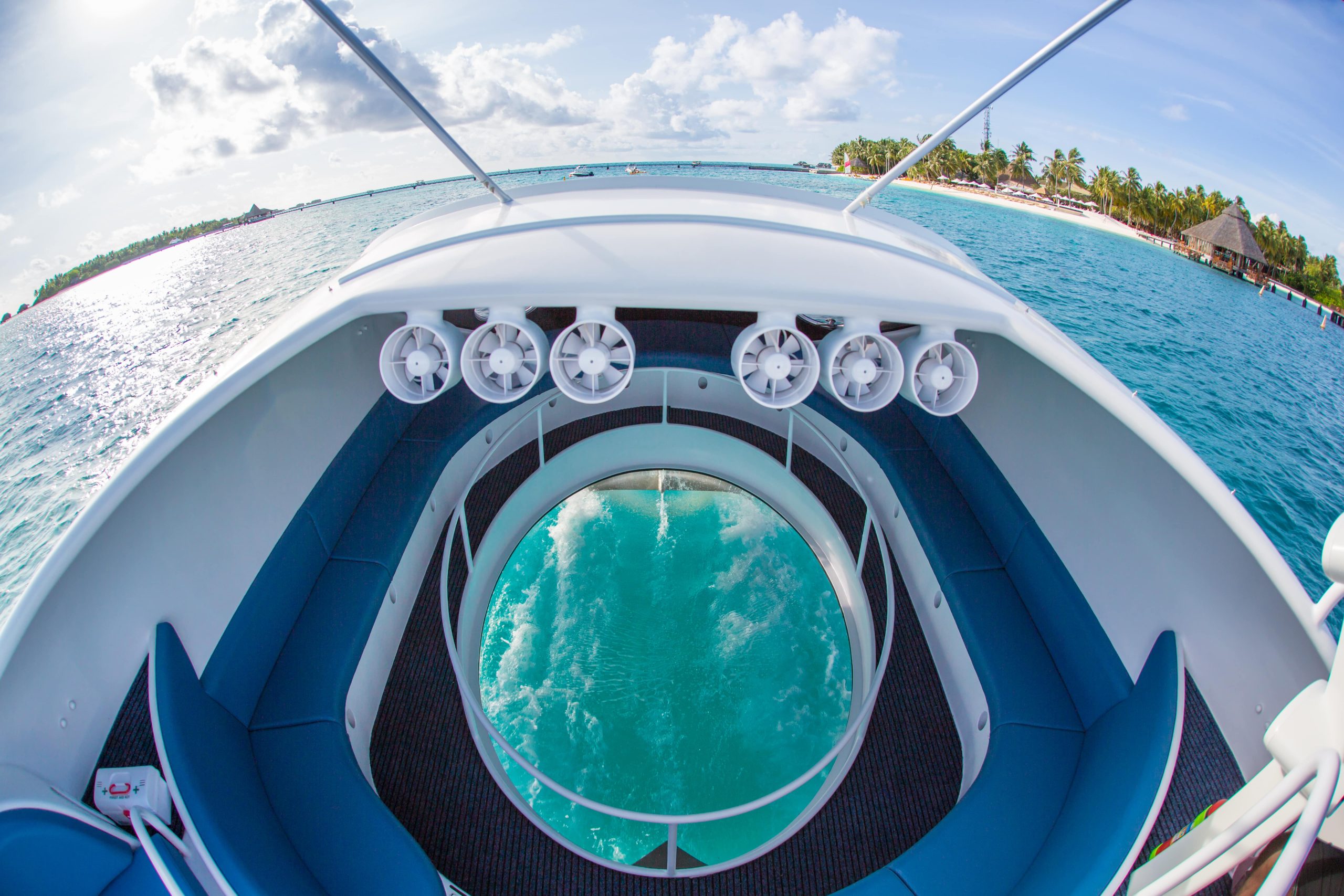glass-bottom-boat-ride-in-maldives