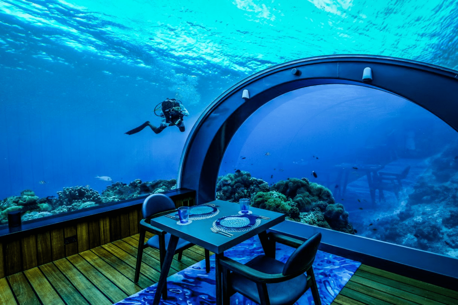 5.8-undersea-restaurant-in-maldives
