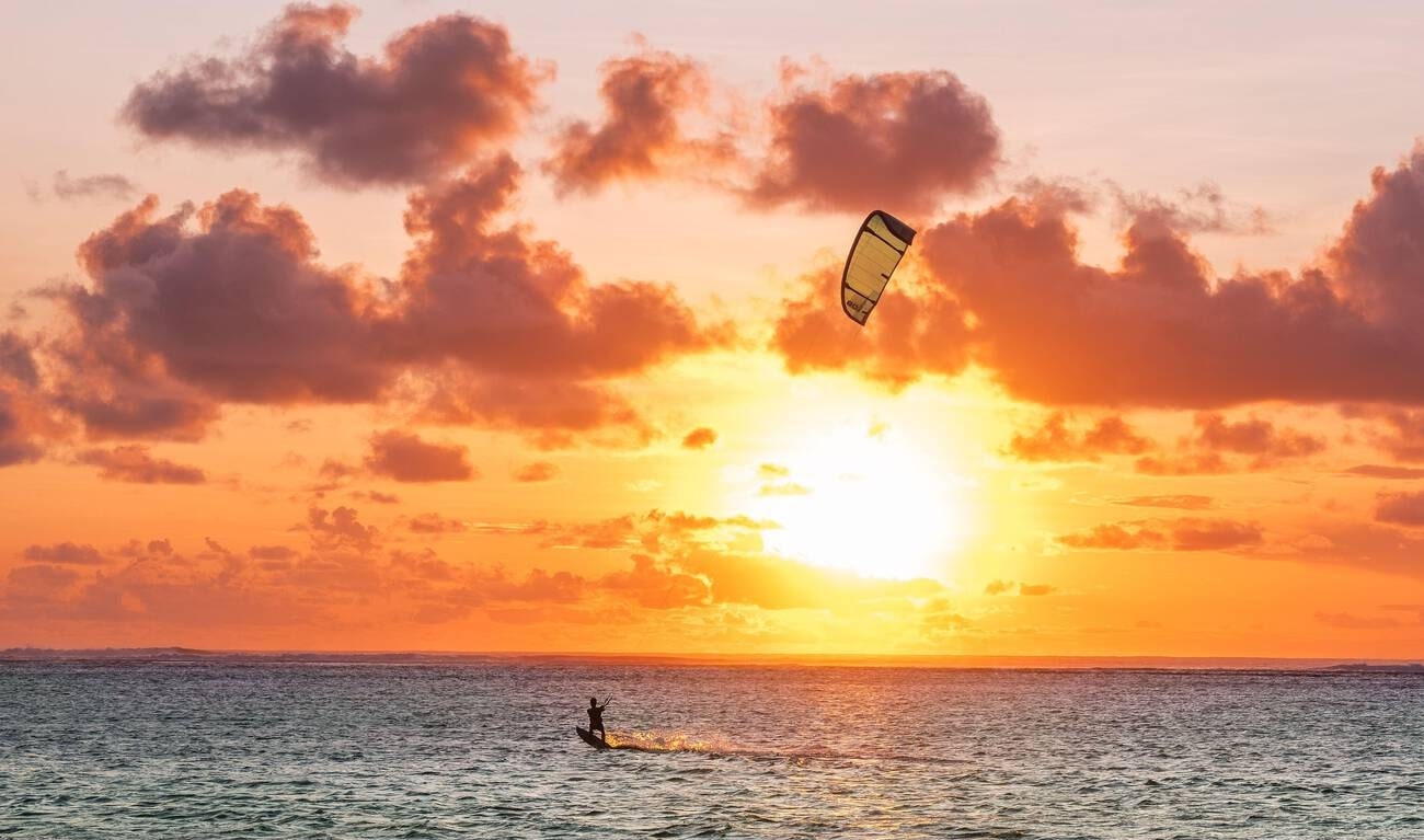 kitesurfing-in-maldives