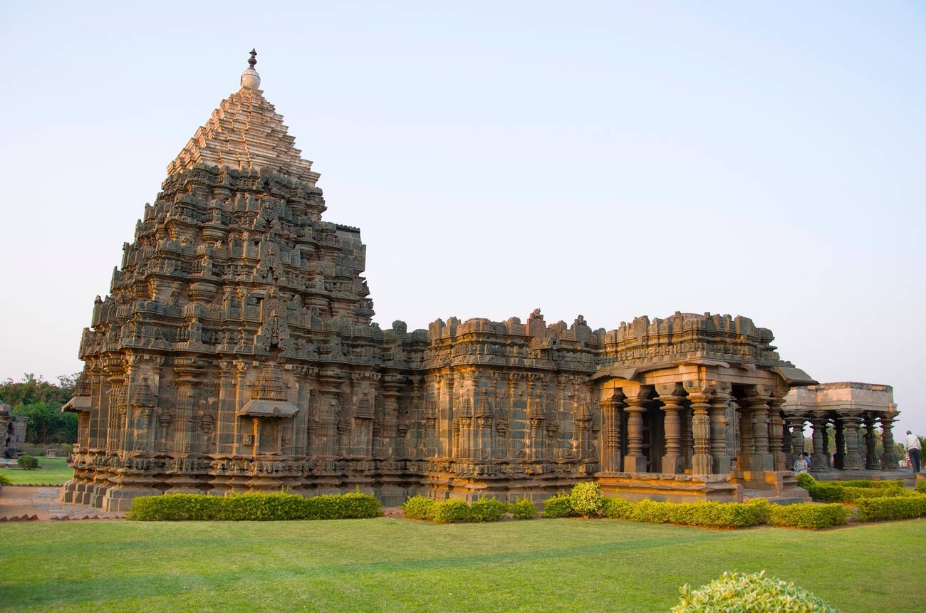 mahadeva-temple