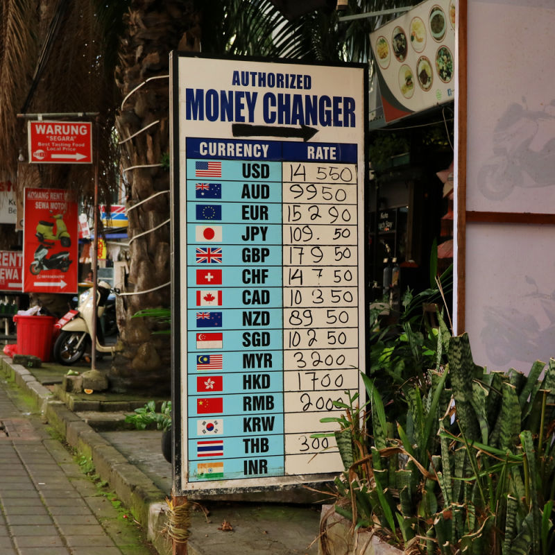 currency-exchange-rates-in-bali