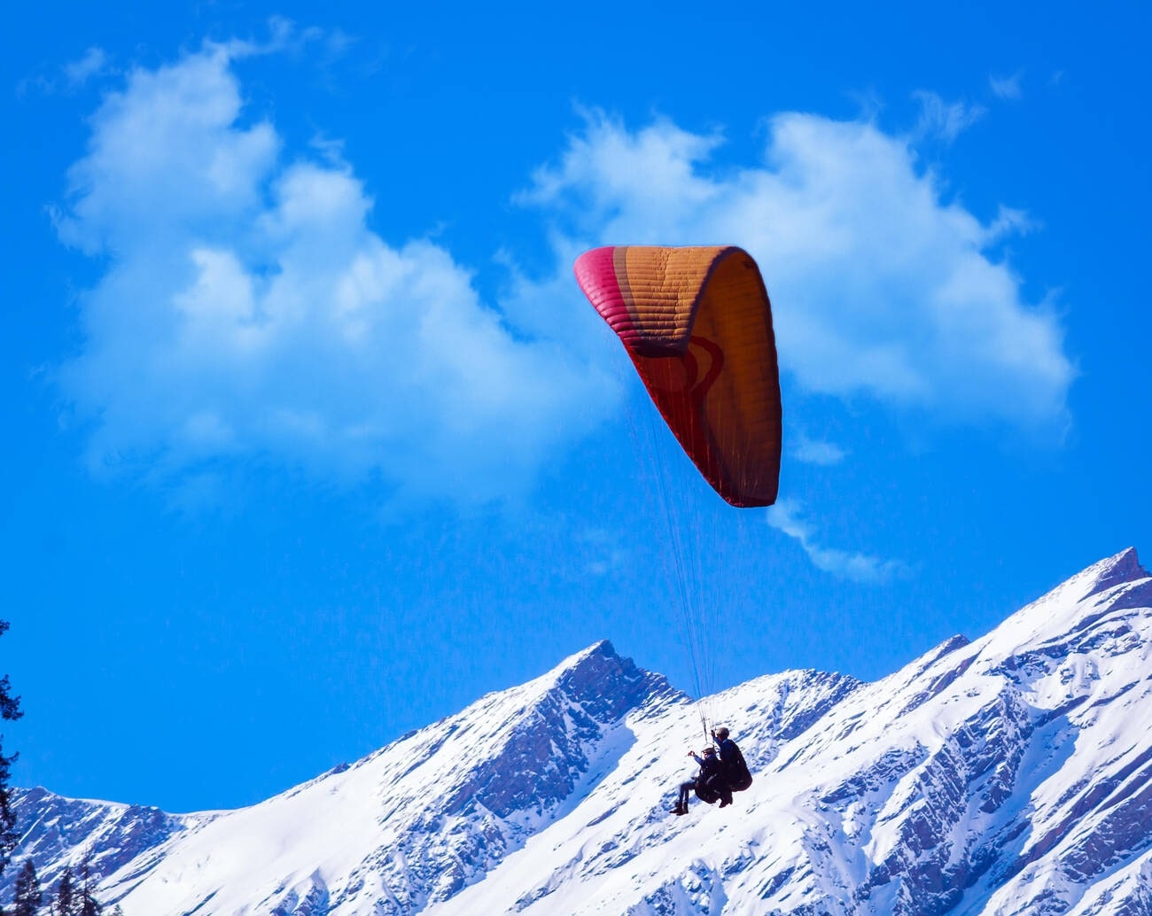 paragliding-in-solang-valley
