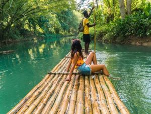 bamboo-rafting-in-pozhuthana