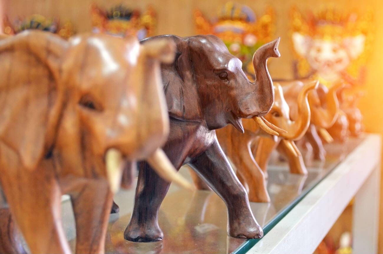elephant-themed-souvenirs-min