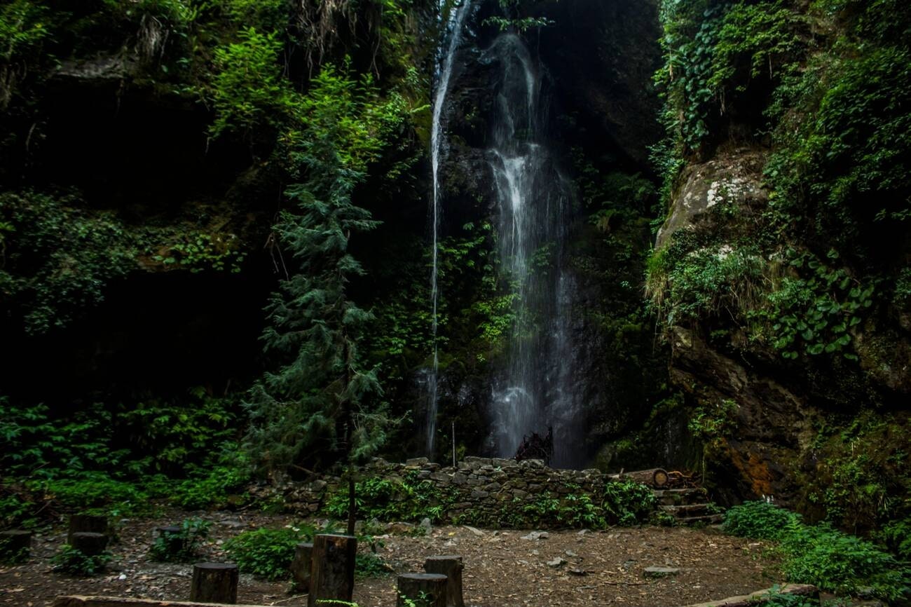jibhi-waterfall