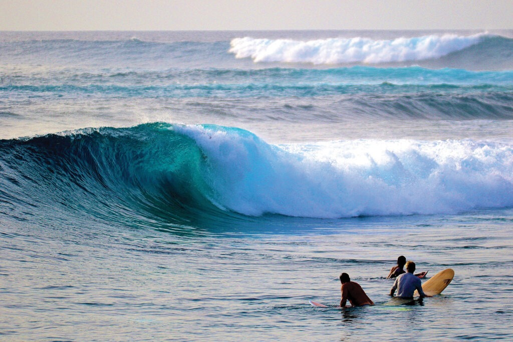 seasons-of-surfing-in-maldives
