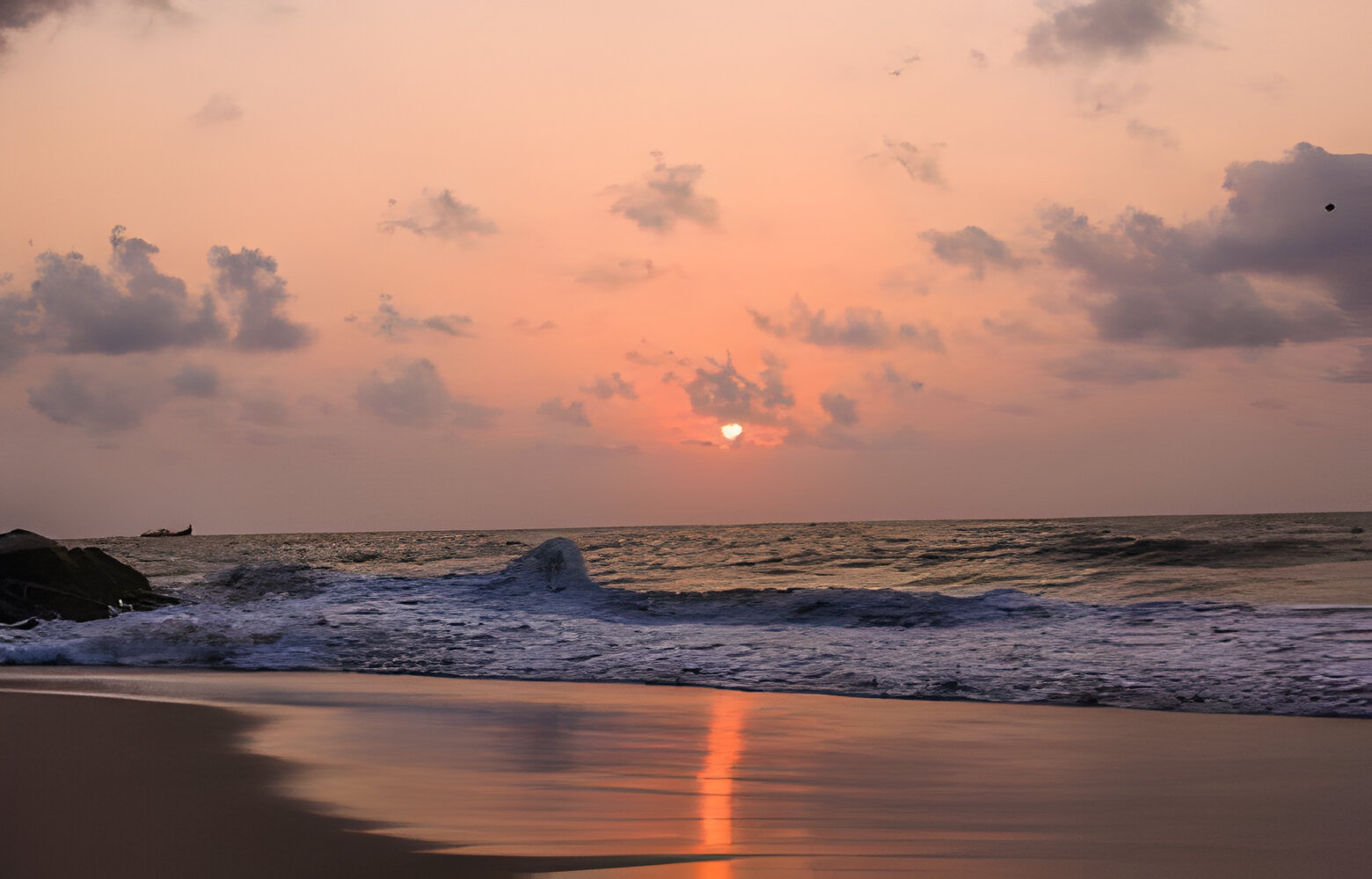 sunrise-serenity-beach-pondicherry