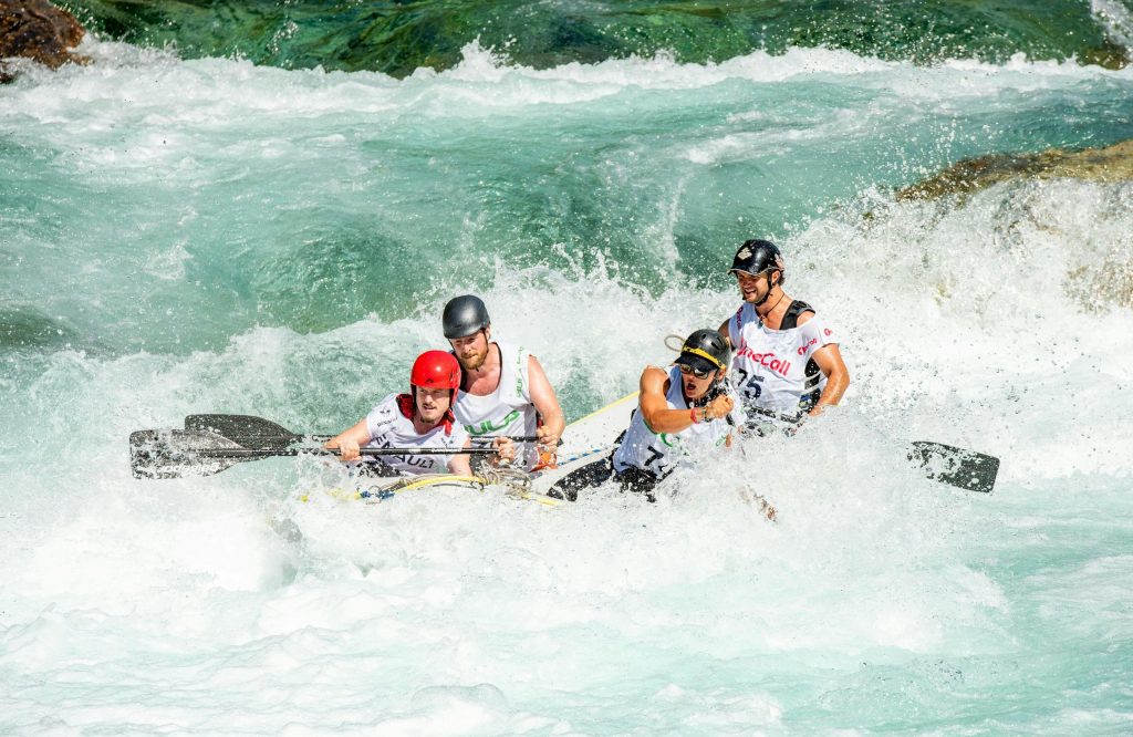 white-water-river-rafting-in-iruvanjippuzha