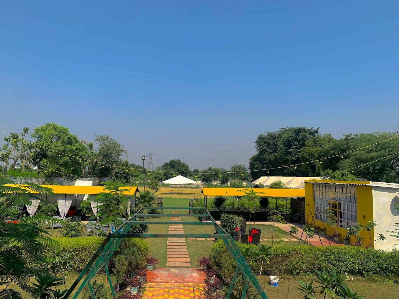 agra-camps-and-resort