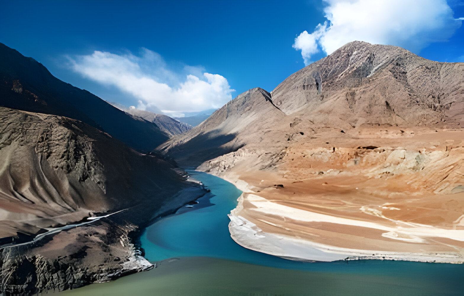 confluence-zanskar-indus-rivers-leh-ladakh