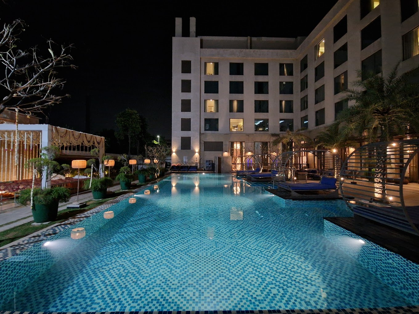 courtyard-by-marriott-agra-hotels-and-resorts