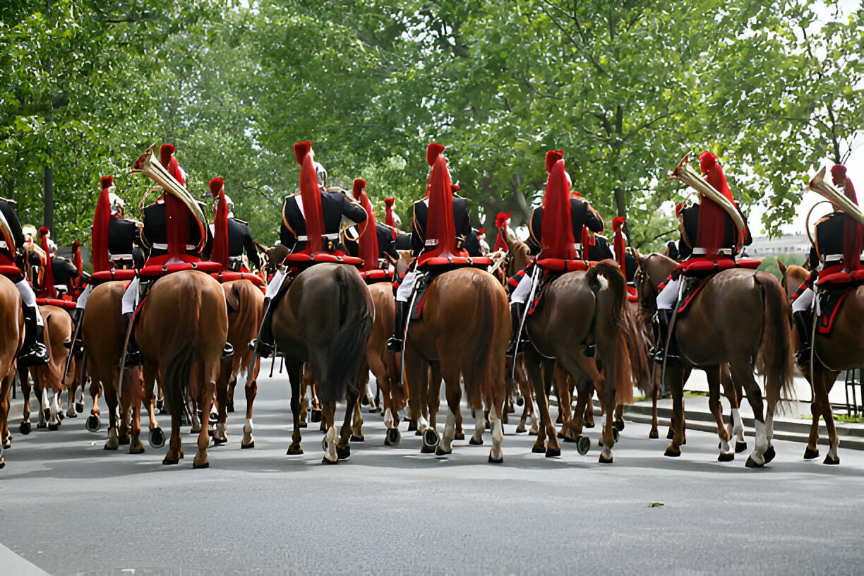 horse-guard-parade