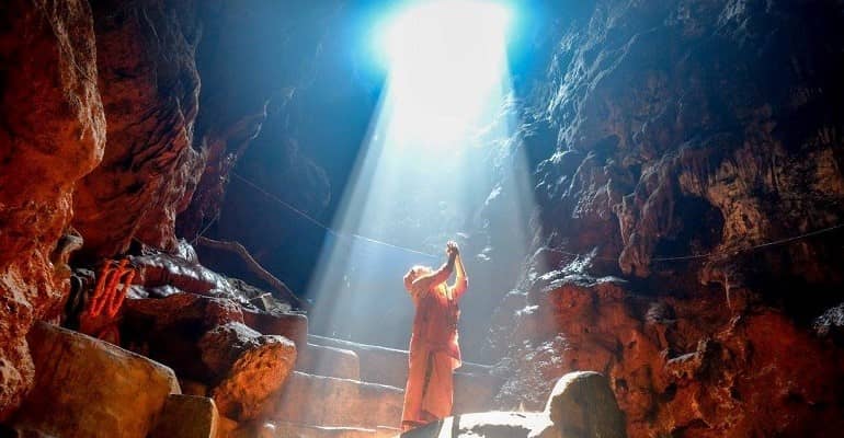 jhilmil-cave-trek-rishikesh
