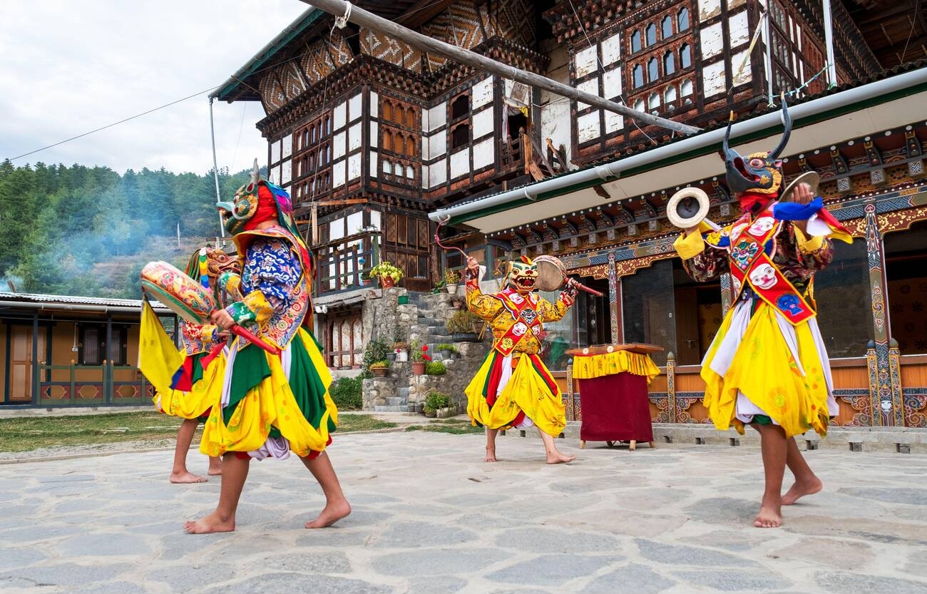 masked-cham-dance-paro-bhutan