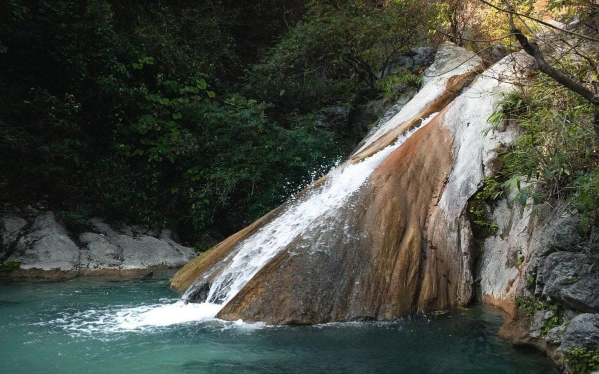 neer-garh-waterfall