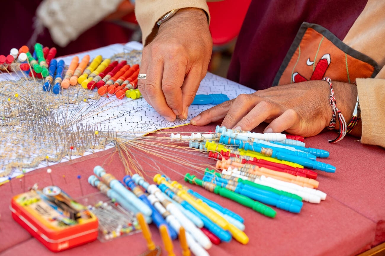 participate-in-the-minicoy-lace-making-workshop