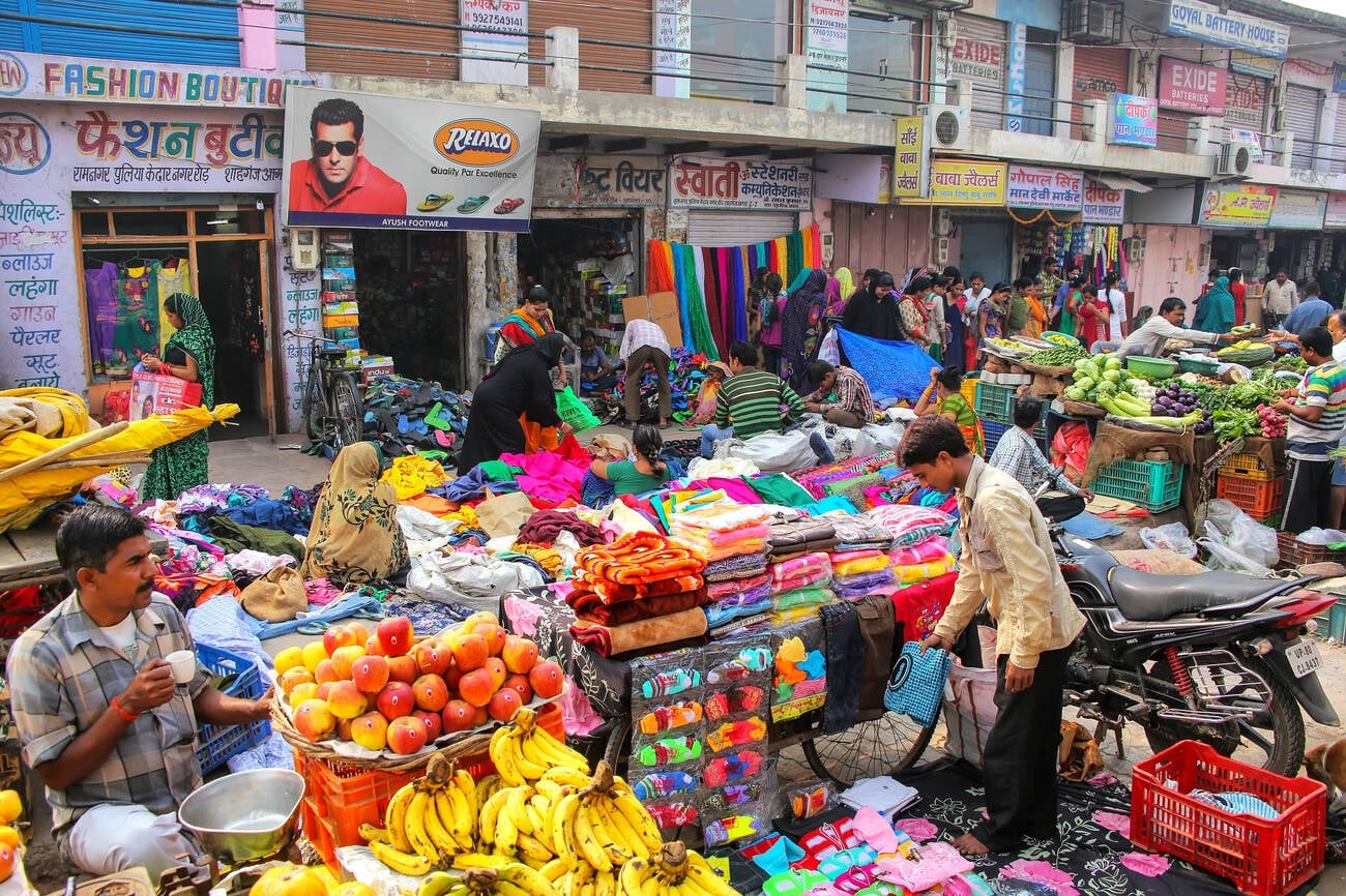 street-market