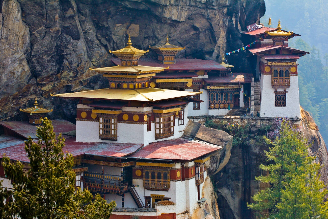 taktsang-buddhist-monastery-paro-bhutan