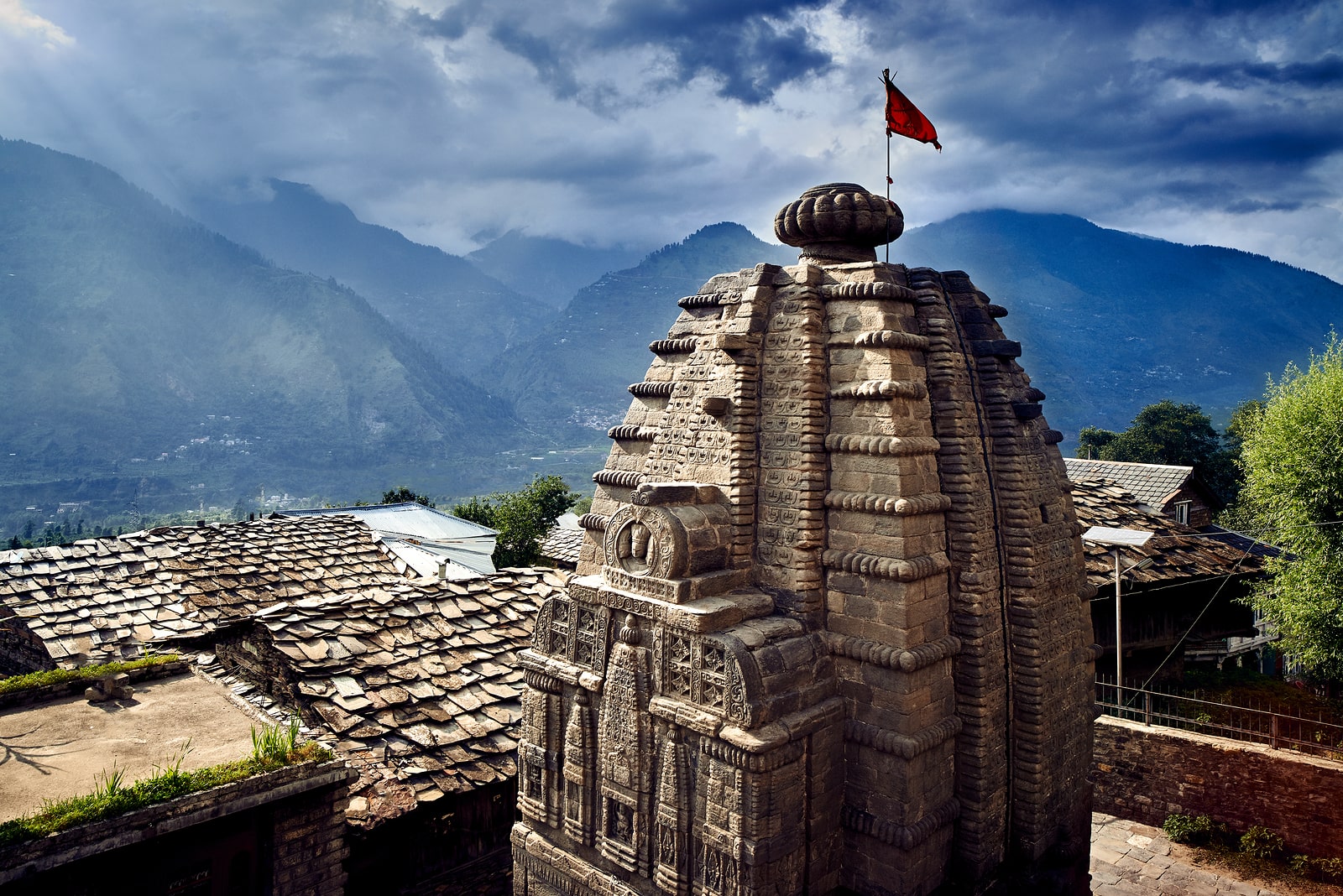 ancient-temples-of-manali