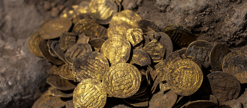 mughal-era-coins-found-in-up