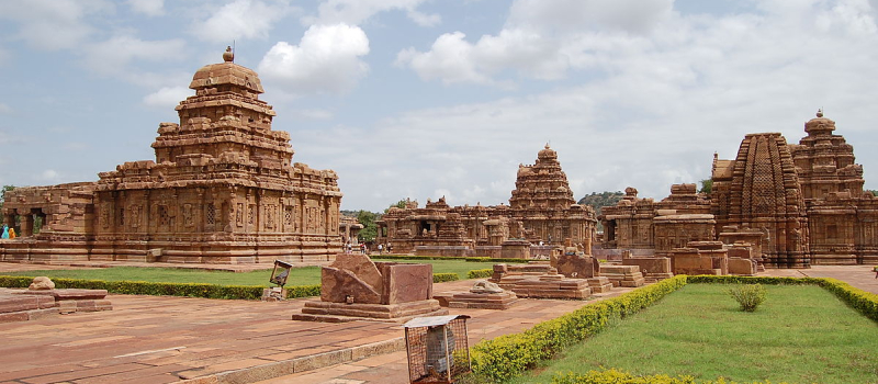 virupaksha-temple-pattadakal