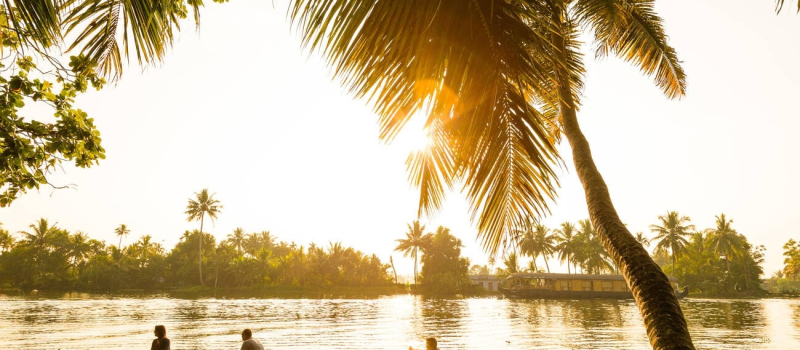 alleppey-a-romantic-escape-with-backwaters