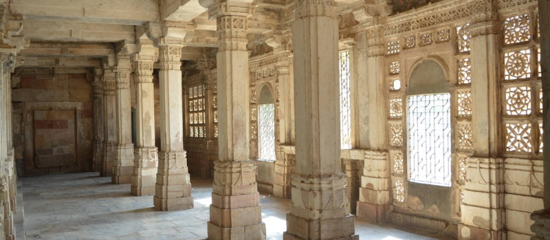 architecture-of-sarkhej-roza-ahmedabad