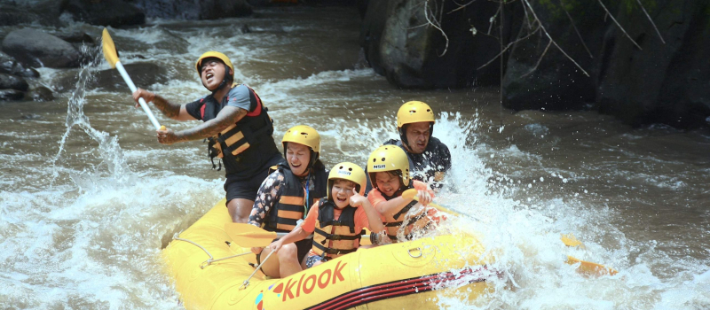 hue-places-for-river-rafting-in-vietnam