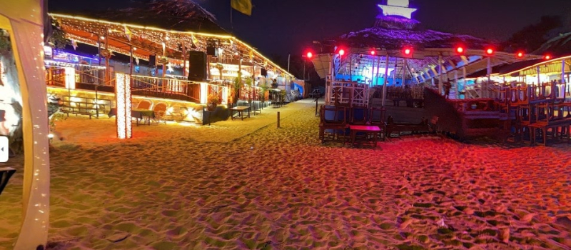 baga-beach-nightlife
