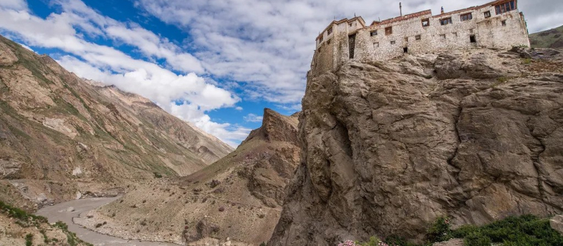 bardan-monastery-places-to-visit-in-zanskar-valley