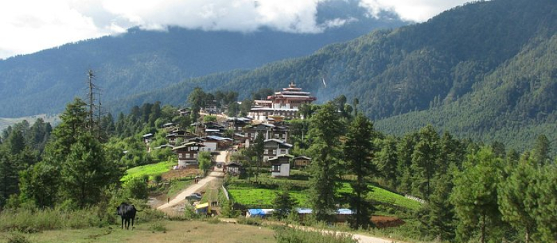 gangtey-honeymoon-places-in-bhutan
